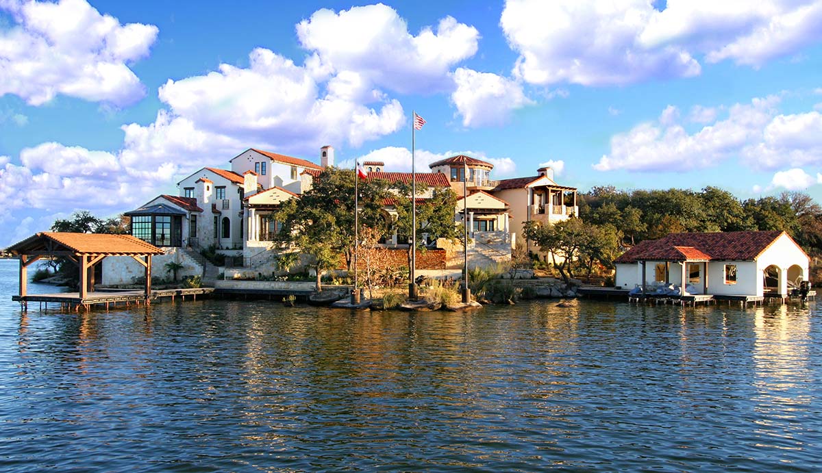 National Best in American Horseshoe Bay Lakefront Estate image